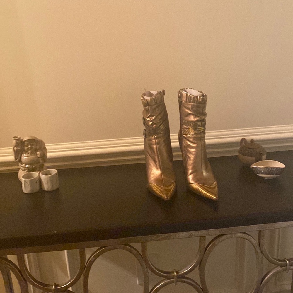 Bronze boots